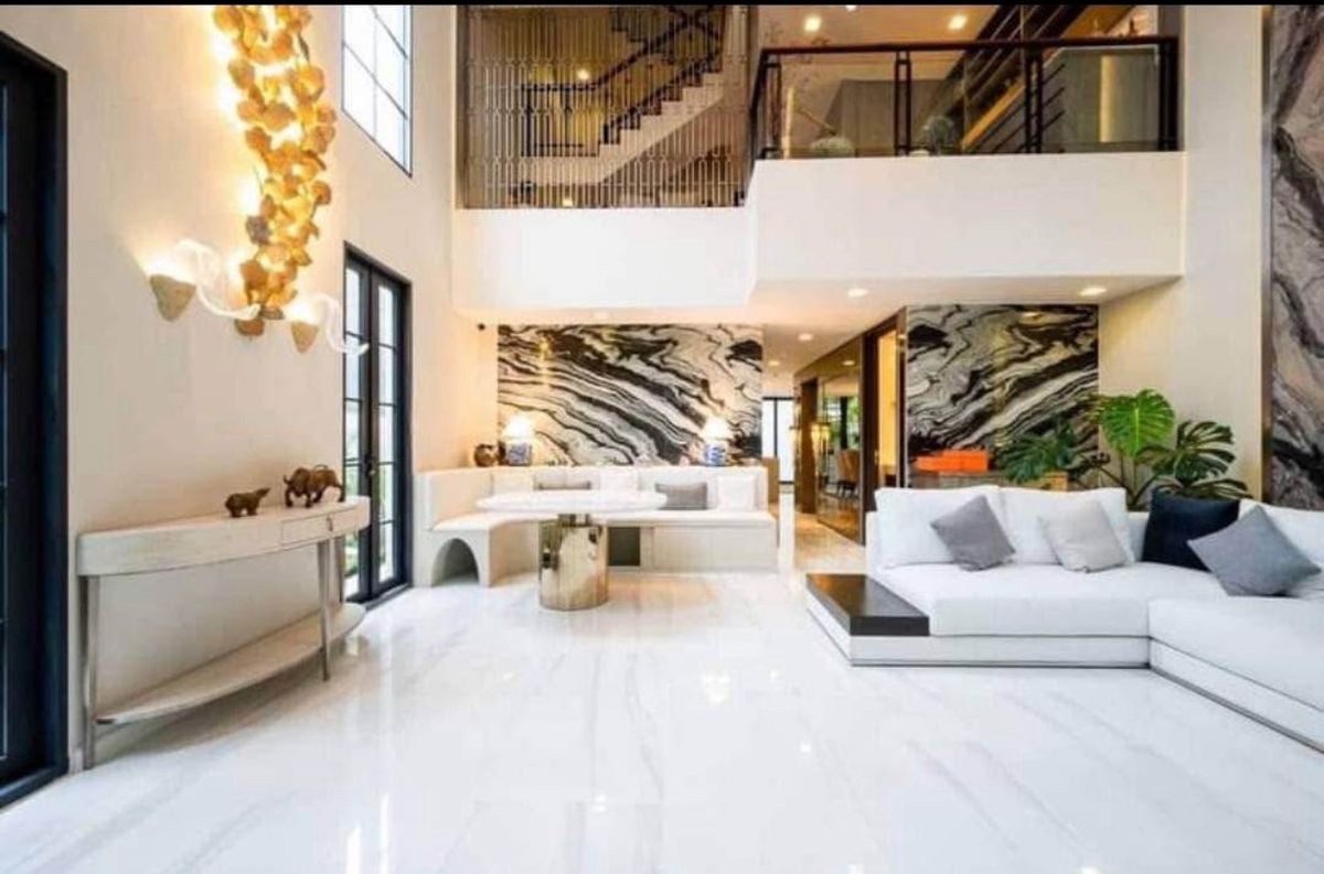 ขาย/เช่า🏡 สุดยอด...ทำเลใจกลางเมืองที่หรูหรา🏡 – รูปที่ 2