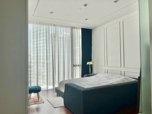 ♦ Rare Unit ♦ Floor 20+ | 2 bedrooms 3 bathrooms | Size 133.67 sq.m. | Near BTS Phrom Phong 110 m, Emquartier 260 m, Emporium 260 m, Samitivej Sukhumvit Hospital 1.4 km.