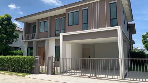 📢👇Elegant Modern Home CAMELIA– a perfectly sized single house with smart design in a prime location.Close to leading universities, shopping malls, and easily accessible from the city.
