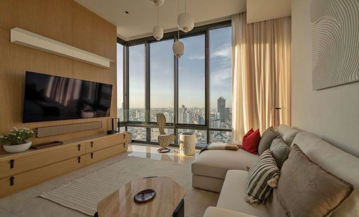 For Rent📍Ashton Silom🛀2 Bed 2 Bath📞0639399665 For Rent📍Ashton Silom🛀2 Bed 2 Bath📞0639399665