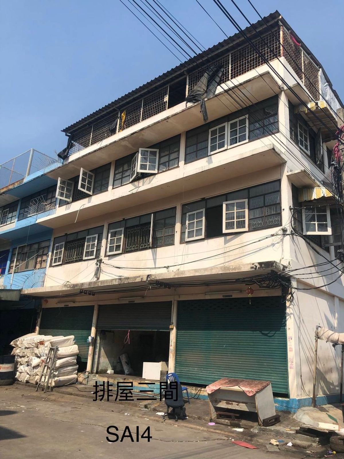 Sell 3 booths of commercial buildings 48.2 sq.w. Phutthamonthon Sai 4 Sell 3 booths of commercial buildings 48.2 sq.w. Phutthamonthon Sai 4