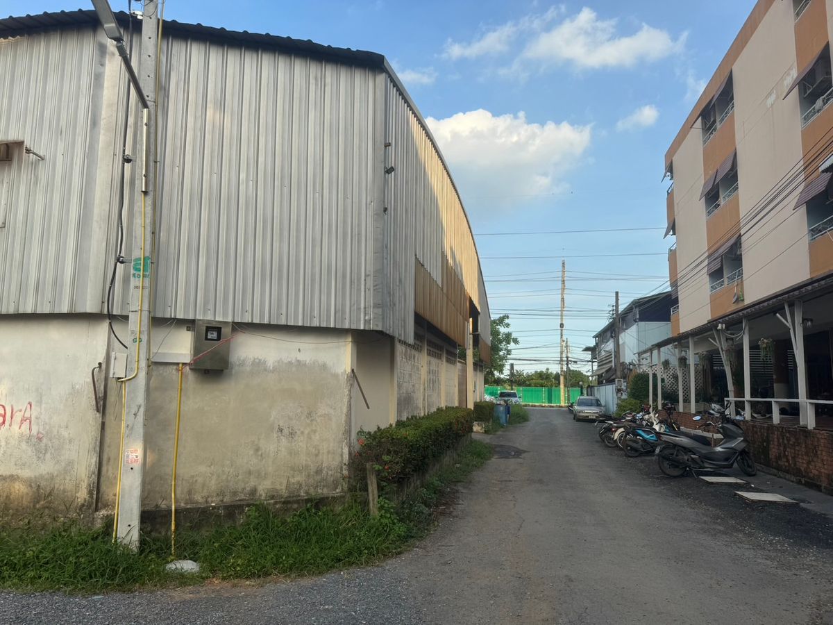 100 square wah, build a company, factory, warehouse, near hospitals, fresh markets, airports, electric train and motor New cut road, Bangkok, Rama 9, near the workplace [ selling] near the community mall New expressway entrance – รูปที่ 4