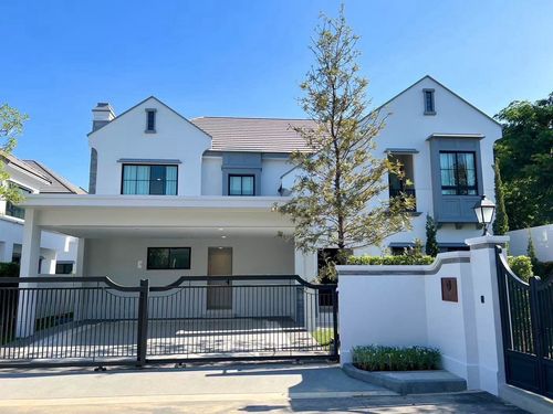 Luxury House at Rama 9-Krungthepkreetha for rent and sale