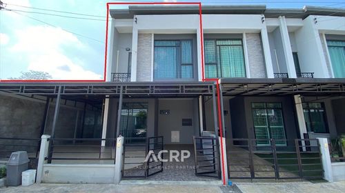 Townhome for sale, Pleno Suksawat Pracha Uthit 60, on main road, Close to Expressway