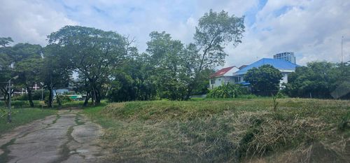 Land for Sale, Area 245 sq.w., Phatthanakan 58, Uea Suk Village, Soi 25, near Thanya Park