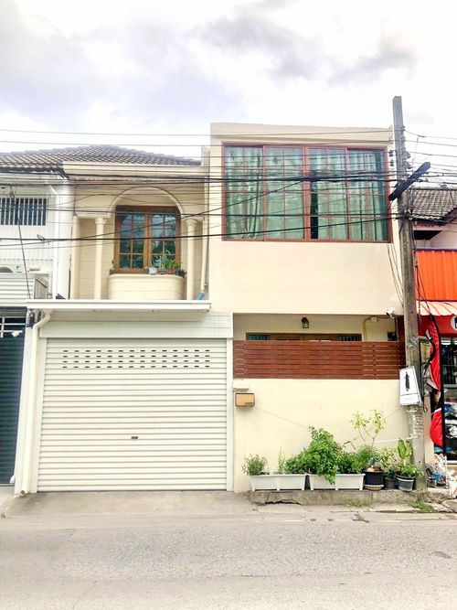 HK0536♛ 3 bedroom townhouse for rent ⚝ Huai Khwang ♜MRT Huai Khwang ∞099-5919653,065-9423251▚Line@surreside