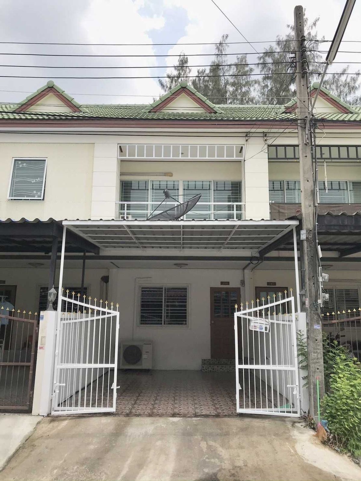 ขายทาวน์เฮ้าส์ มารวย ธานี ร่มเกล้า 44 102 ตร.ม. ใกล้ ARL ลาดกระบัง