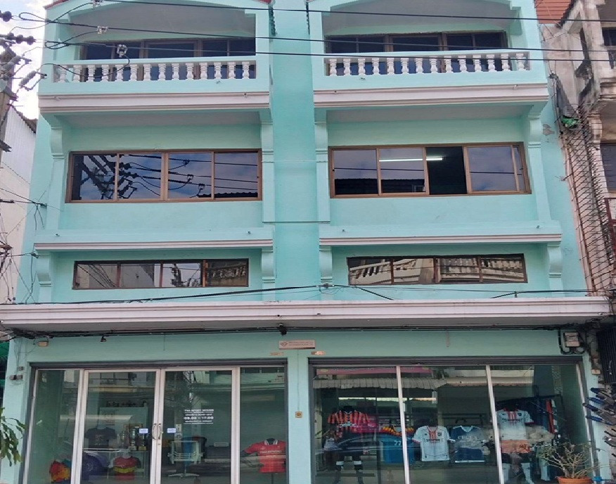 For Rent Building / 2 -story detached house on Soi Charan Sanitwong 13 / Bang Waek / Land area 424 square wah / Usable area of 500 square meters / parking 15 cars / suitable for a variety of businesses For Rent Building / 2 -story detached house on Soi Charan Sanitwong 13 / Bang Waek / Land area 424 square wah / Usable area of 500 square meters / parking 15 cars / suitable for a variety of businesses
