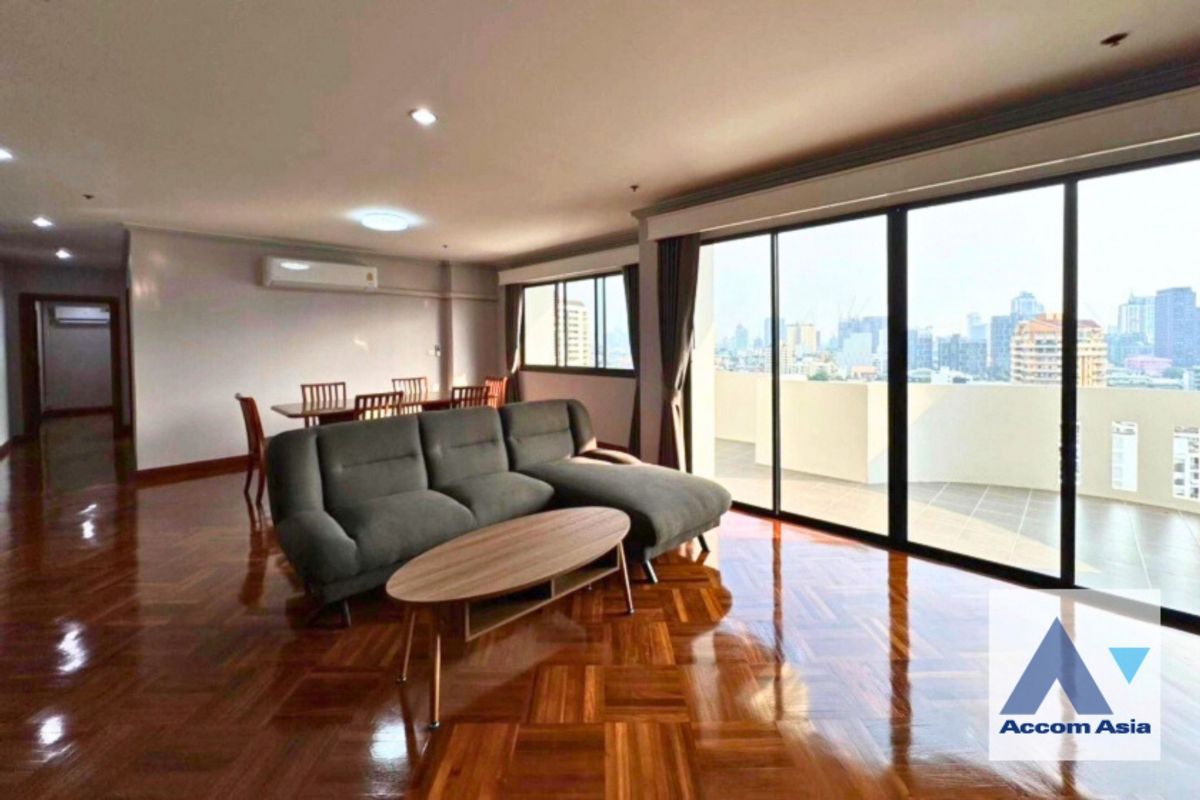 🔼AccomA🔽 Refined apartment with classic charm and wide balcony in Ekkamai (AA37447) – รูปที่ 2