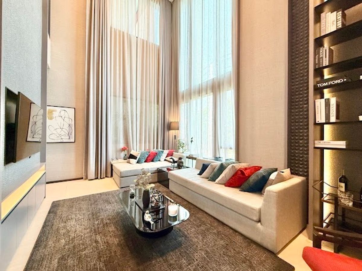 Baan Klang Muang Classe สุขุมวิท 77✨ทาวน์โฮม 3.5 ชั้น ขนาด 259 ตร.ม. 32 ตร.ว. | 3 ห้องนอน 4 ห้องน้ำ 3 ที่จอด เริ่ม 17.9 MB ติดต่อนัดชม Tel.0922635410 (เอิร์ธ) Baan Klang Muang Classe สุขุมวิท 77✨ทาวน์โฮม 3.5 ชั้น ขนาด 259 ตร.ม. 32 ตร.ว. | 3 ห้องนอน 4 ห้องน้ำ 3 ที่จอด เริ่ม 17.9 MB ติดต่อนัดชม Tel.0922635410 (เอิร์ธ)