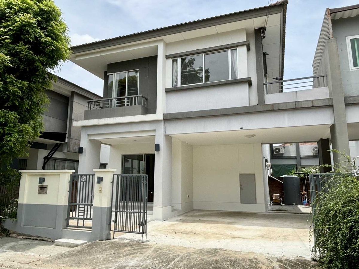 ขายบ้านแฝด หมู่บ้าน เอโทลบาหลีบีช 130 ตร.ม. ใกล้ สนามบินสุวรรณภูมิ