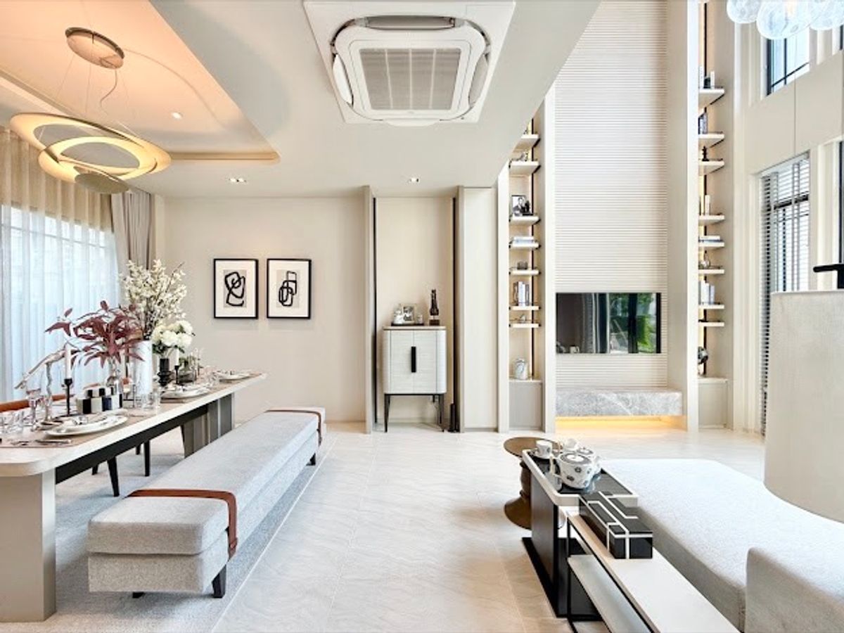 ขายบ้านตัวอย่าง Baan Klang Muang Classe สุขุมวิท 77✨ทาวน์โฮม 3 ชั้น ขนาด 214 ตร.ม. 43 ตร.ว. | 2 ห้องนอน 3 ห้องน้ำ 2 ที่จอด เริ่ม 20.9 MB ติดต่อนัดชม Tel.0922635410 (เอิร์ธ) ขายบ้านตัวอย่าง Baan Klang Muang Classe สุขุมวิท 77✨ทาวน์โฮม 3 ชั้น ขนาด 214 ตร.ม. 43 ตร.ว. | 2 ห้องนอน 3 ห้องน้ำ 2 ที่จอด เริ่ม 20.9 MB ติดต่อนัดชม Tel.0922635410 (เอิร์ธ)