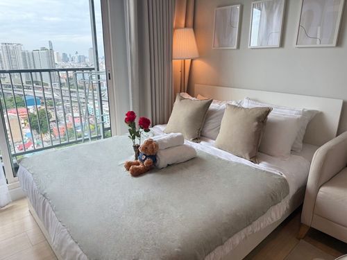🔥 Condo for Rent – Metro Sky Wutthakat (Short to Medium Term) 🔥(Only 450 meters from BTS Wutthakat – Ready to move in!)📍 Location: Wutthakat🏢 Project: Metro Sky Wutthakat📏 Size: 22 sq.m. (Studio)📍 Floor: 25