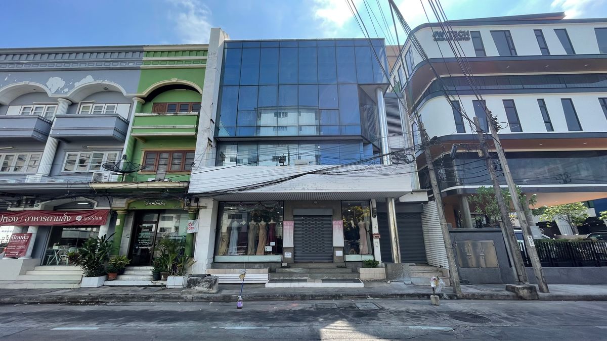 ให้เช่าอาคารสำนักงาน 4 ชั้น ติดถนนแฮปปี้แลนด์ สาย 1 ให้เช่าอาคารสำนักงาน 4 ชั้น ติดถนนแฮปปี้แลนด์ สาย 1