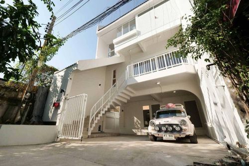 ให้เช่า บ้านเดี่ยว 33 ตร.ว. หลังใหญ่ บ้านคลองตันนิเวศน์ 