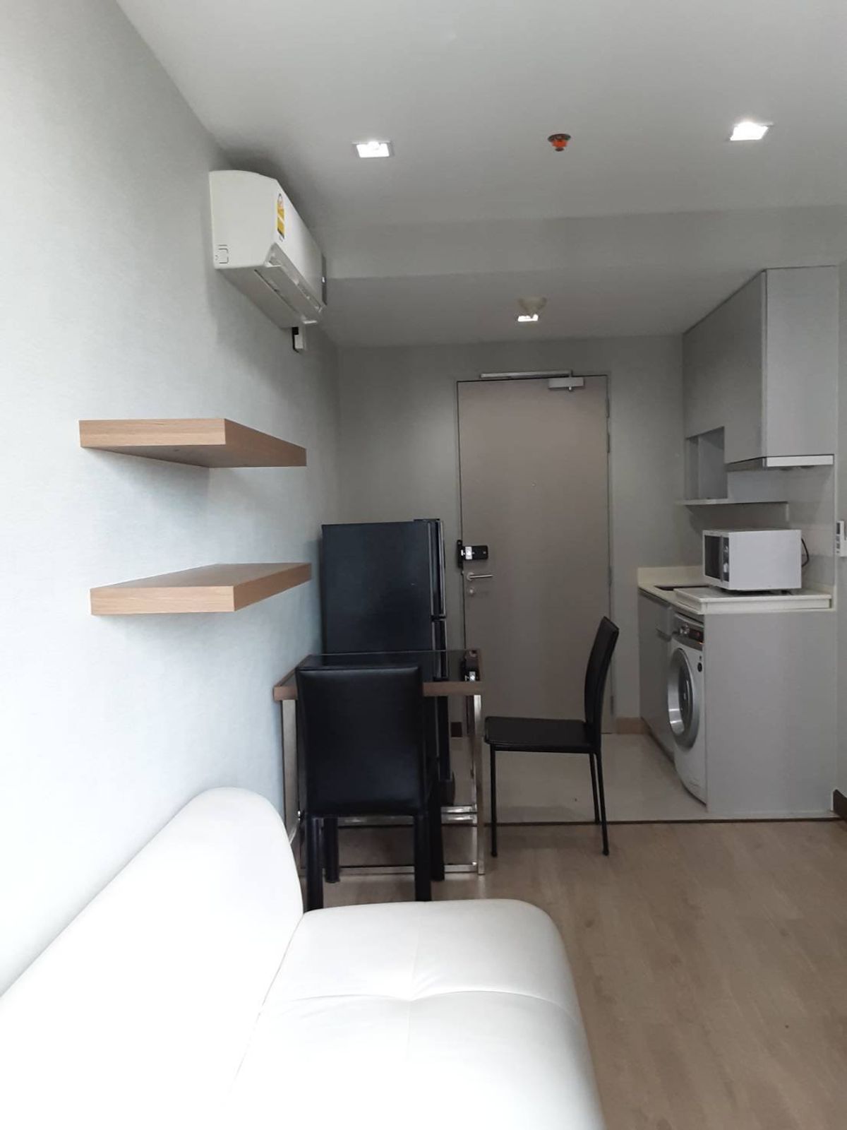 Condo for rent IDEO Mobi Phayathai 1 bedroom near BTS Phaya Thai in the heart of Bangkok. Condo for rent IDEO Mobi Phayathai 1 bedroom near BTS Phaya Thai in the heart of Bangkok.