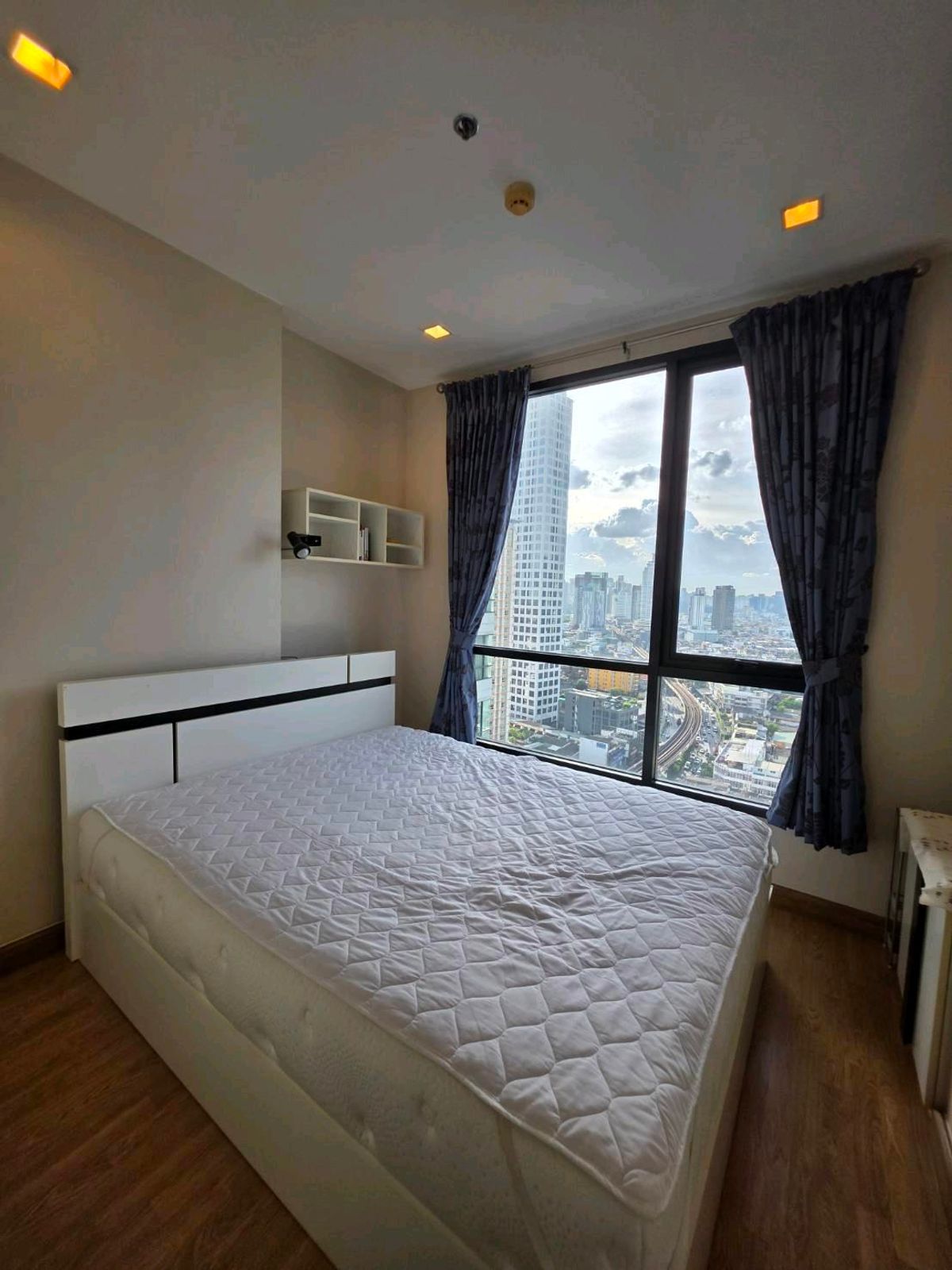 [RENT] Luxury Condo Sukhumvit 🚅 BTS Onnut 200m •2 beds 1 baths 44 Sq.m , Ready to move in 📞099 415 2664