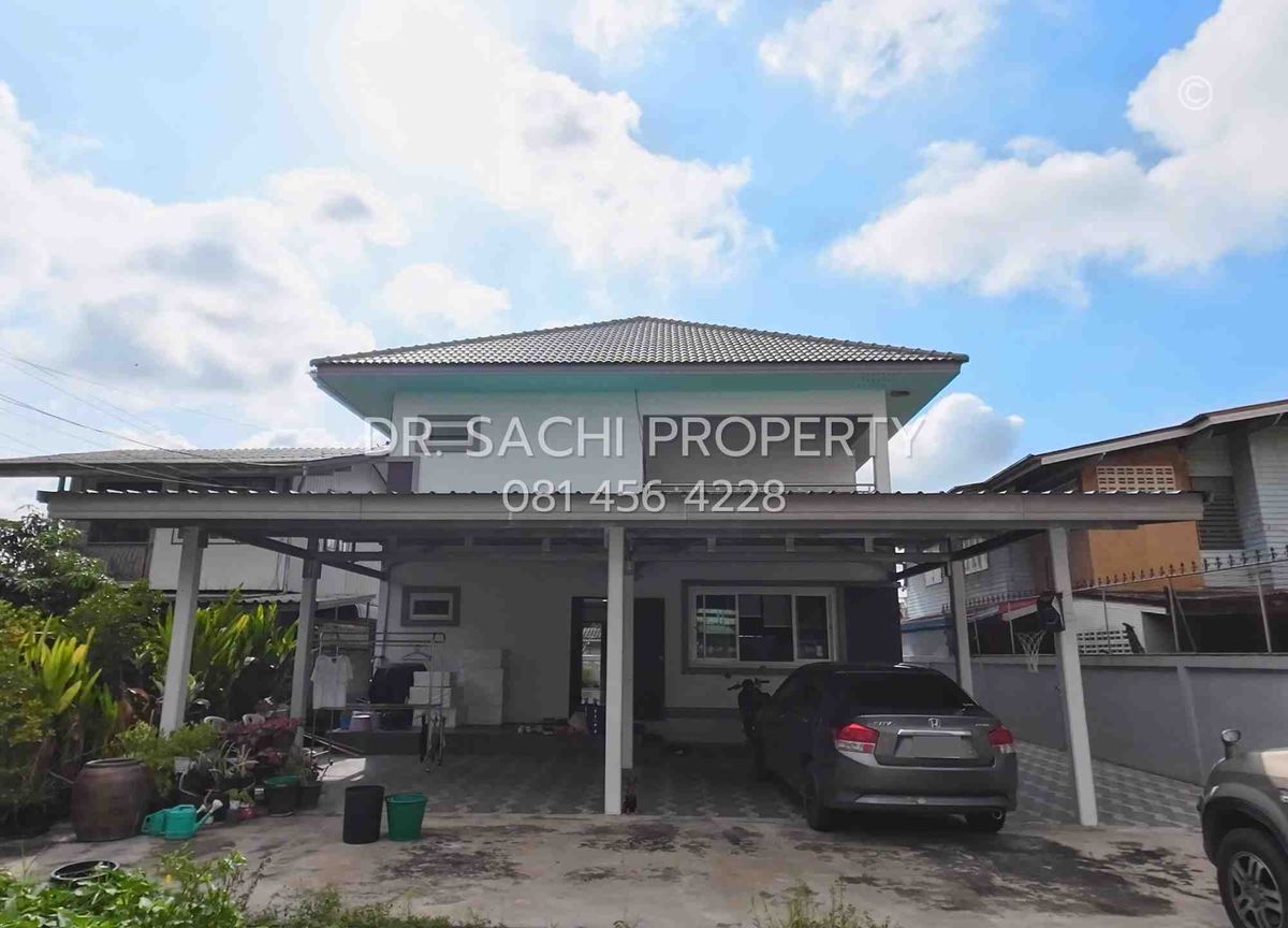 For sale: 2-storey detached house, good location, new Si Sothon Road, near Wat Sothon, Chachoengsao Province