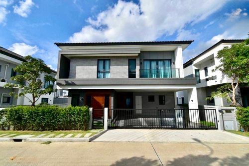 ขายพร้อมผู้เช่าถึงเมษา 2570 
 บ้านเดี่ยวหรู ติดเมกาบางนา โรงเรียนนานาชาติ และโรงพยาบาล มากมาย เฟอร์นิเจอร์ครบ