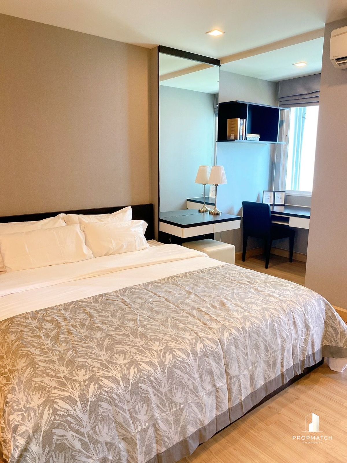 ✨Flash Deal ✨Tree Condo Sukhumvit 40(1Bed1Bath39.23SQM.) พร้อมอยู่ ! เพียง 3,300,000 บาท Tel.0981315848 @propmatch