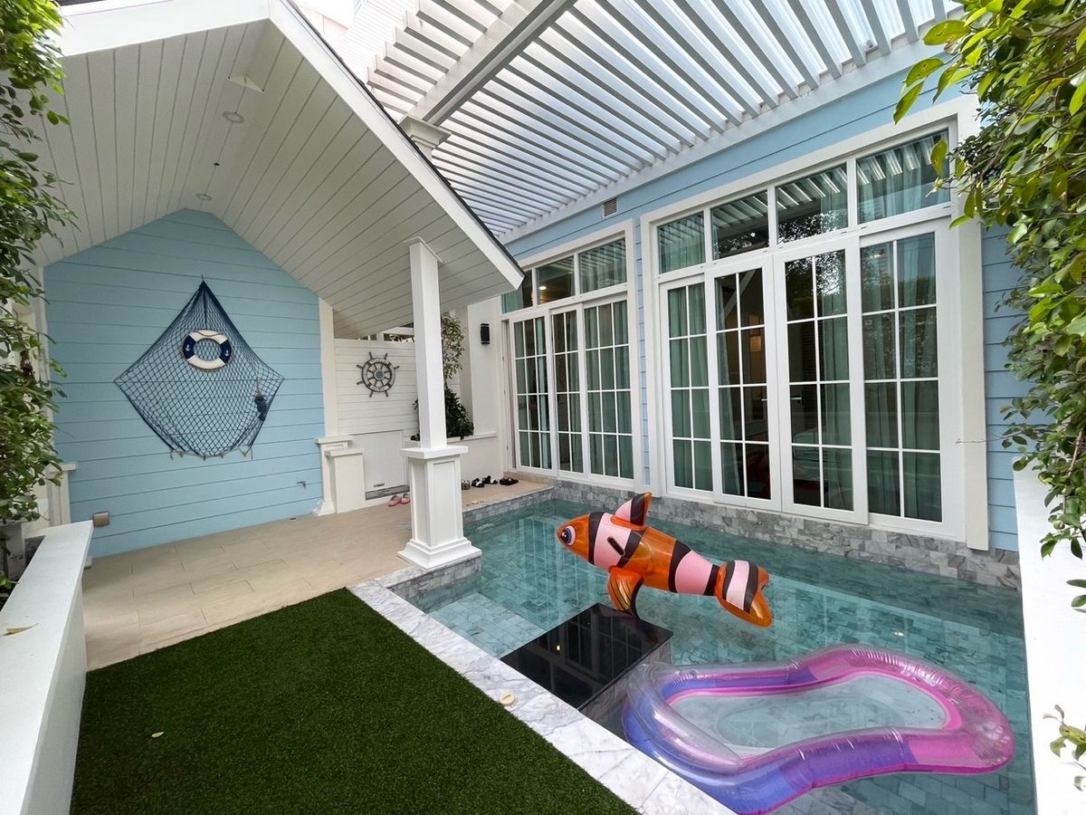 Rent a private room, Grand Florida Beach Front Condo Resort, private beach. Rent a private room, Grand Florida Beach Front Condo Resort, private beach.