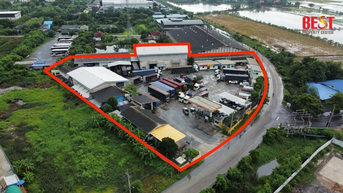 Selling large warehouses, good condition, ready to use immediately, 6 rai area, special price, only 49.9 million baht