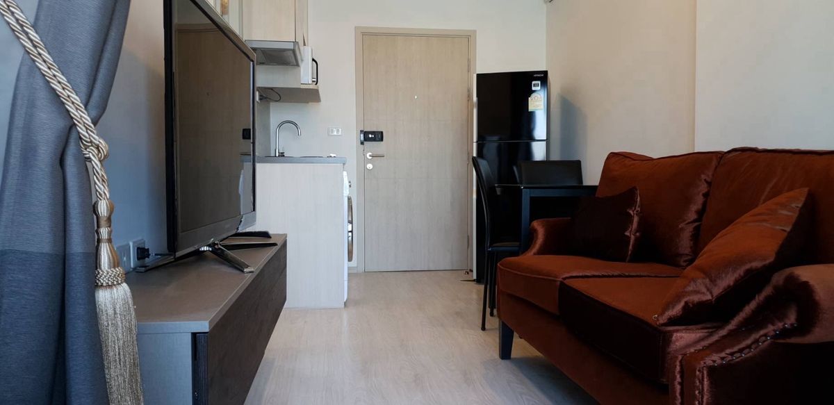 Rent/Condo for sale, ID Omobi Wongsawang Interchange, 30 sqm. Floor 14, complete furniture !! Next to Bang Son BTS station, hide the purple line