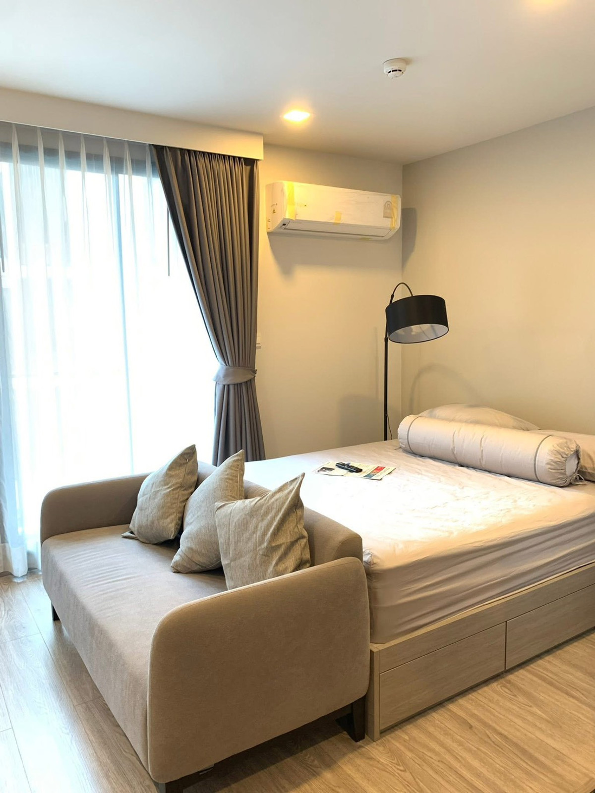 ★ Maestro 14 Siam-Ratchathewi ★ 31 sq m., 2nd floor (1 bedroom), ★near BTS Ratchathewi★near Chulalongkorn Hospital, Triam Udom Suksa School, Chulalongkorn University★ Many amenities★ Complete electrical appliances