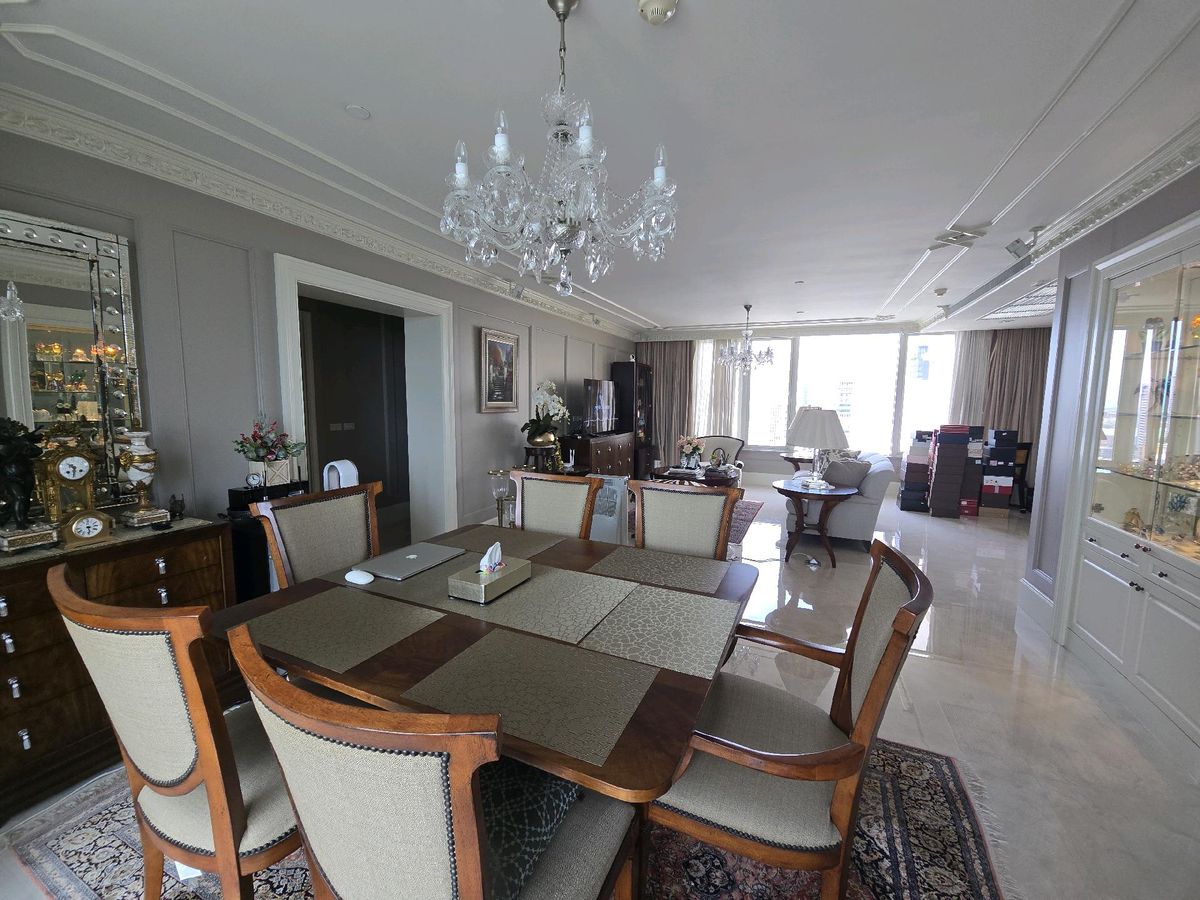 Hampton thonglor 1 bed 1 closet 165 sq.m.++*With Chanintr Furniture Hampton thonglor 1 bed 1 closet 165 sq.m.++*With Chanintr Furniture