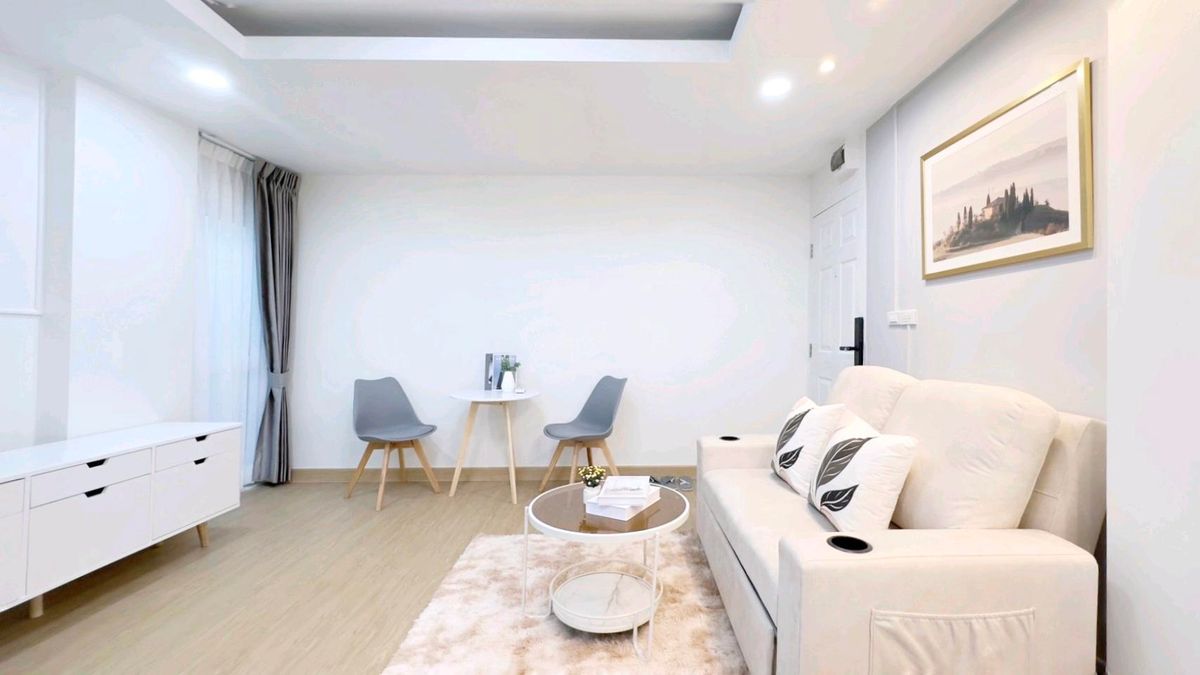 《เลี้ยงสัตว์ได้》🥰🥰🥰ห้องใหญ่ 2 ระเบียง jw suite โชคชัย4  – รูปที่ 4