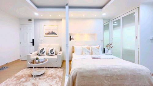 《เลี้ยงสัตว์ได้》🥰🥰🥰ห้องใหญ่ 2 ระเบียง jw suite โชคชัย4 