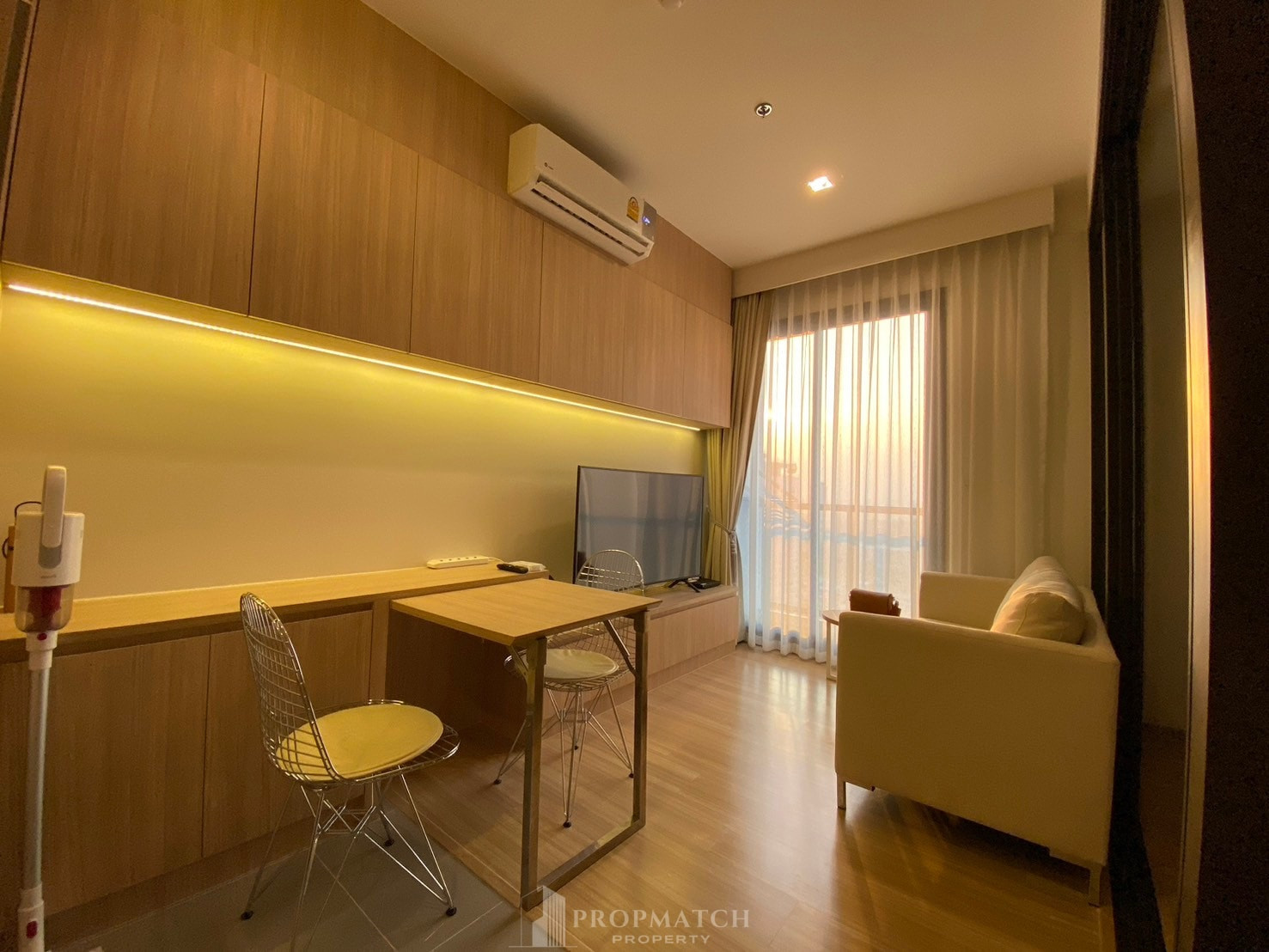 🔥ขายด่วน🔥ขายพร้อมผู้เช่า ชั้นสูง วิวสวย คอนโด Pet Friendly พร้อมเข้าอยู่ M Jatujak (1 bed 28.5 sqm) เพียง 3.2 MB เท่านั้น‼️ Tel.093-9796392 K.เฌอ   – รูปที่ 2
