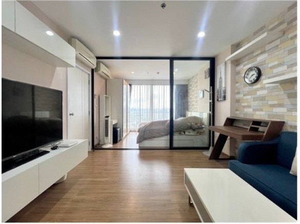 📢📢ขายพร้อมผู้เช่า The Tree Interchange (1 Bed 34.83 ตร.ม/2.75 ล้าน) ชั้น 39 ติดเกตเวย์/ใกล้ MRT สนใจ Line ID: @atfirm 📢📢ขายพร้อมผู้เช่า The Tree Interchange (1 Bed 34.83 ตร.ม/2.75 ล้าน) ชั้น 39 ติดเกตเวย์/ใกล้ MRT สนใจ Line ID: @atfirm