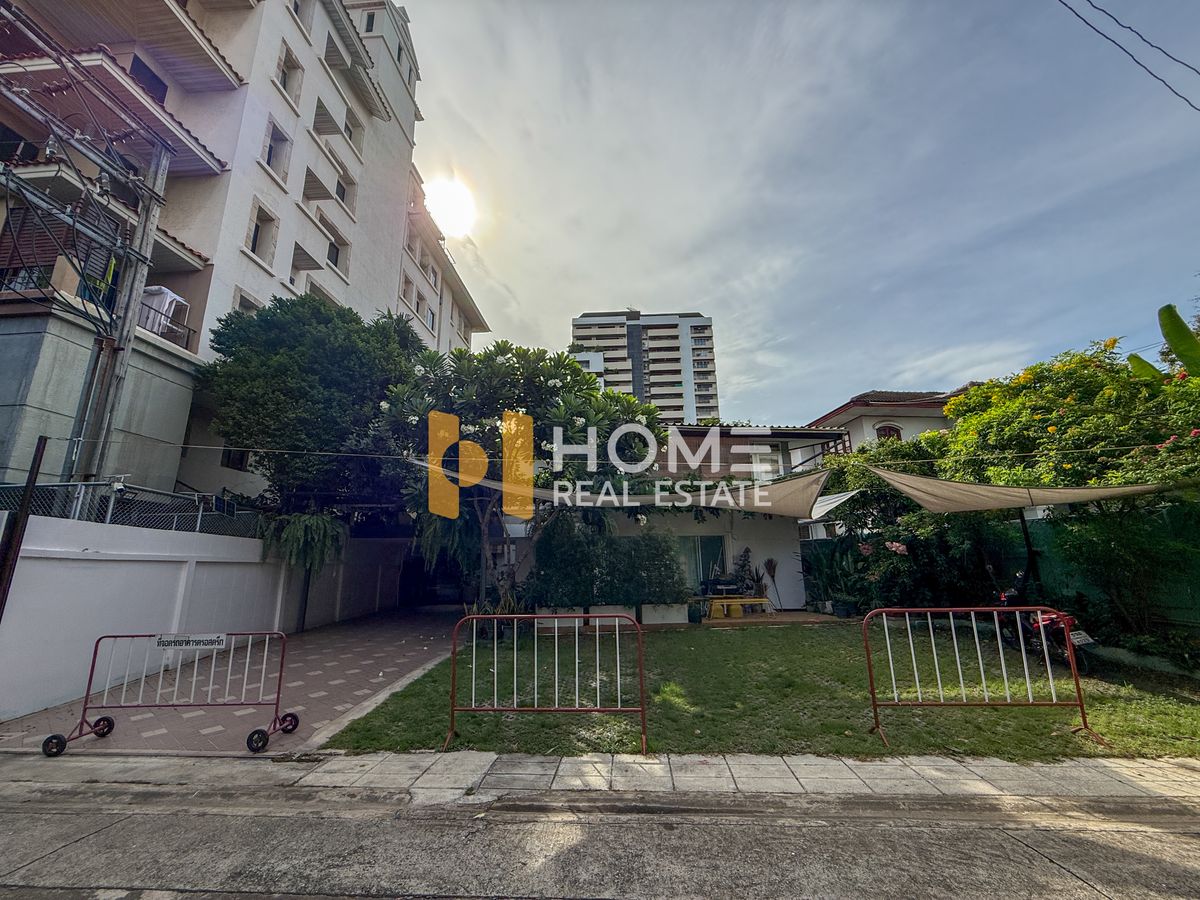 ที่ดินพร้อมสิ่งปลูกสร้าง 108 ตร.ว. เอกมัย 10 / (ขาย), Land with building 108 sq.w. Ekkamai 10 / (FOR SALE) PALM883