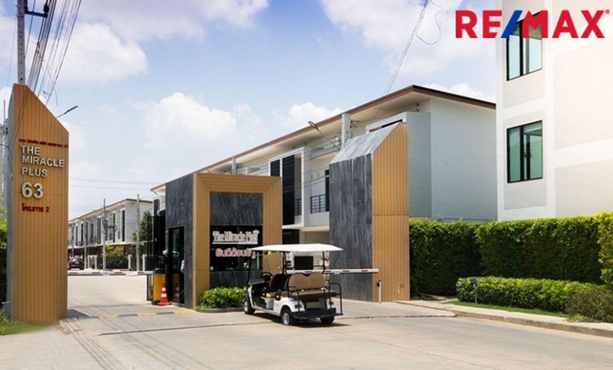 2 -story townhome for sale, The Miracle Plus Petchkasem 63 Project 2