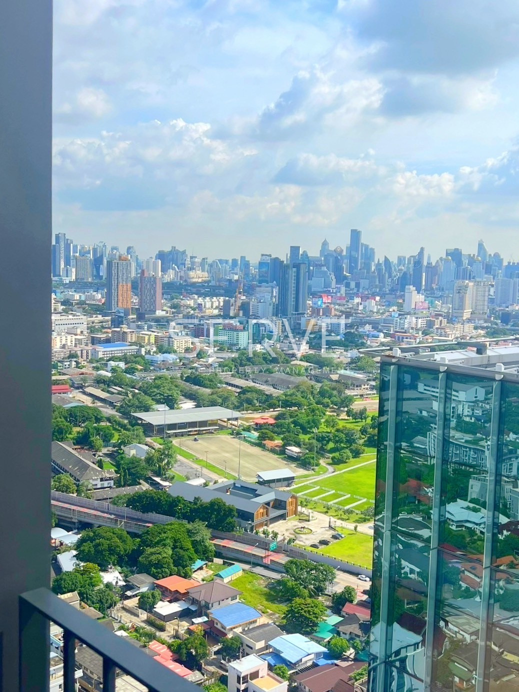 1 Bed  City View Closed Kitchen Fully furnished Luxury Condo Good Lacation Close To BTS Ari station 220 m. @ Noble Around Ari   – รูปที่ 2