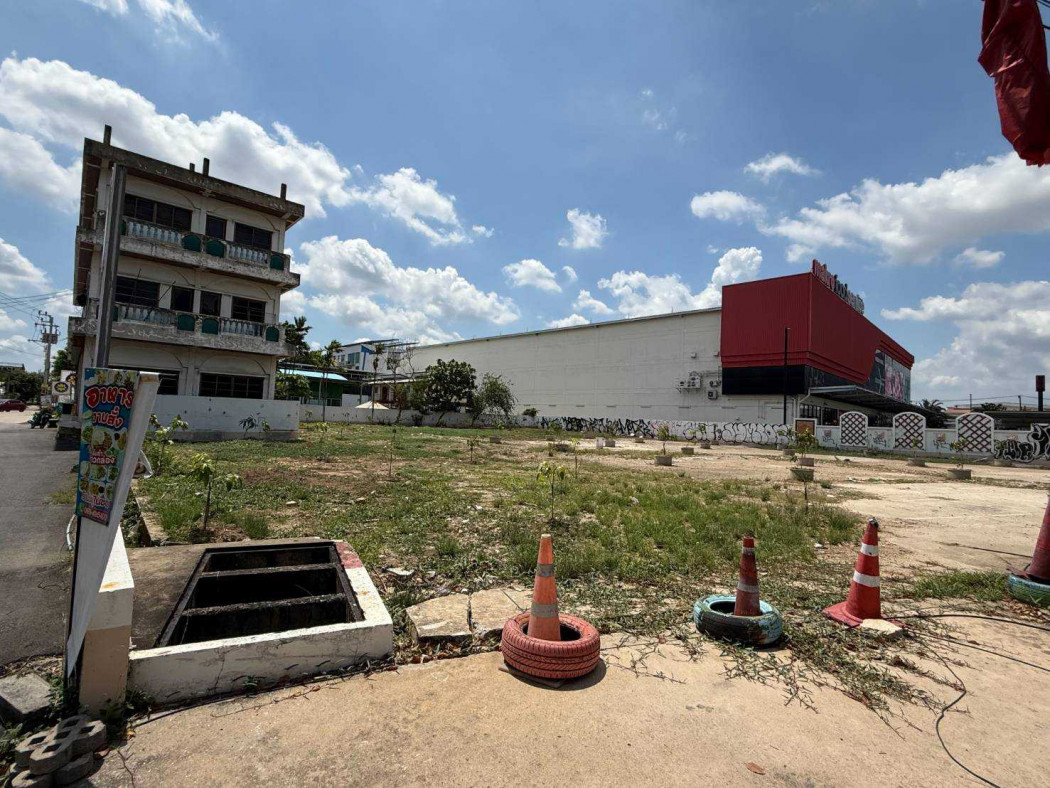 ขาย ที่ดิน พร้อมสิ่งปลูกสร้าง ถ.ประดิษฐ์มนูธรรม 1 ไร่ 58 ตรว ขาย ที่ดิน พร้อมสิ่งปลูกสร้าง ถ.ประดิษฐ์มนูธรรม 1 ไร่ 58 ตรว