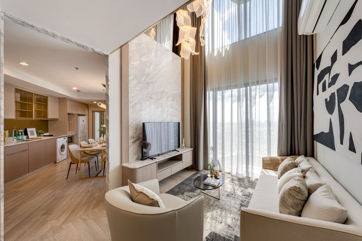 ✨ Rare Unit! Luxurious Duplex room decorated with a wide space in the middle of Sukhumvit. ✨ Rare Unit! Luxurious Duplex room decorated with a wide space in the middle of Sukhumvit.