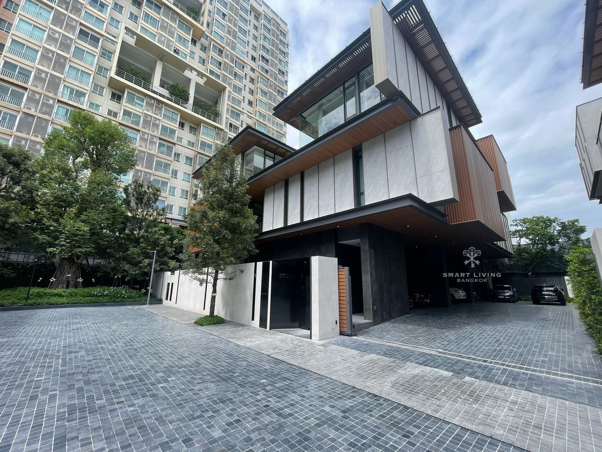 📢 บ้านหรู 3 ชั้น ระดับ Ultra-Luxury ผลงานระดับมาสเตอร์พีซ ที่ผสานความหรูหราและความสง่างามอย่างลงตัว พร้อมสระว่ายน้ำส่วนตัว ลิฟต์ ห้องฟิตเนส บัตเลอร์ส่วนตัว และสวนกลางบ้าน ตกแต่งตามแบบที่คุณชอบ ตั้งอยู่ในย่านประชาชื่น เดินทางสะดวก 📢 บ้านหรู 3 ชั้น ระดับ Ultra-Luxury ผลงานระดับมาสเตอร์พีซ ที่ผสานความหรูหราและความสง่างามอย่างลงตัว พร้อมสระว่ายน้ำส่วนตัว ลิฟต์ ห้องฟิตเนส บัตเลอร์ส่วนตัว และสวนกลางบ้าน ตกแต่งตามแบบที่คุณชอบ ตั้งอยู่ในย่านประชาชื่น เดินทางสะดวก