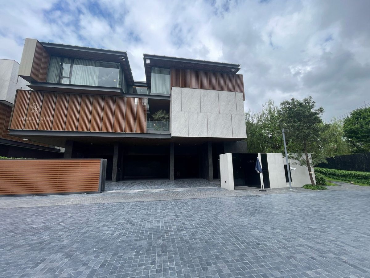 📢 บ้านหรู 3 ชั้น ระดับ Ultra-Luxury ผลงานระดับมาสเตอร์พีซ ที่ผสานความหรูหราและความสง่างามอย่างลงตัว พร้อมสระว่ายน้ำส่วนตัว ลิฟต์ ห้องฟิตเนส บัตเลอร์ส่วนตัว และสวนกลางบ้าน ออกแบบโดย “I-Din” ตั้งอยู่ในย่านประชาชื่น เดินทางสะดวก 📢 บ้านหรู 3 ชั้น ระดับ Ultra-Luxury ผลงานระดับมาสเตอร์พีซ ที่ผสานความหรูหราและความสง่างามอย่างลงตัว พร้อมสระว่ายน้ำส่วนตัว ลิฟต์ ห้องฟิตเนส บัตเลอร์ส่วนตัว และสวนกลางบ้าน ออกแบบโดย “I-Din” ตั้งอยู่ในย่านประชาชื่น เดินทางสะดวก