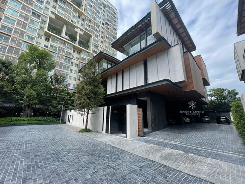 📢 Ultra-Luxury 3-Storey Home . A masterpiece of elegance with a private pool, lift, fitness room, personal butler, central courtyard garden, decorate in your preferred style.Located in Prachachuen peaceful, easy access to multiple routes.