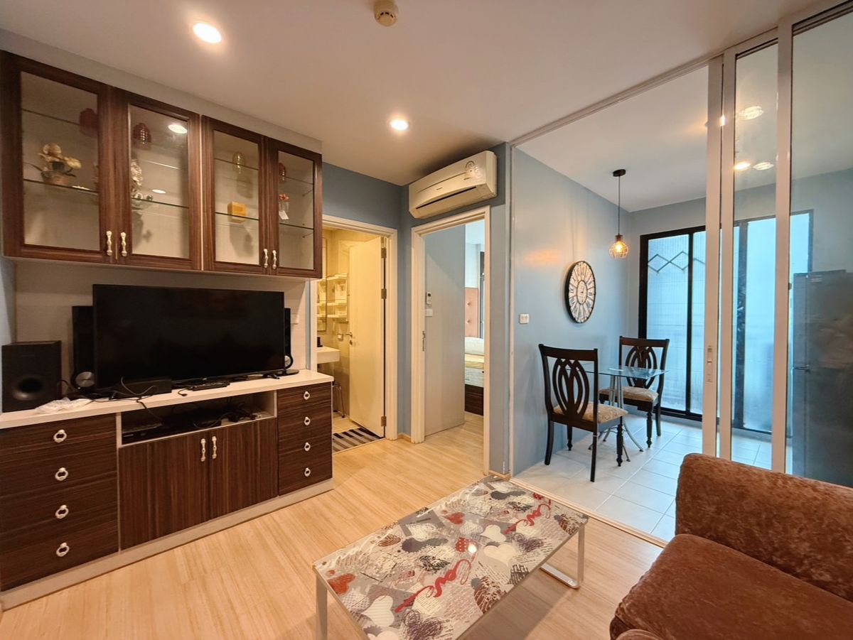 Condo for sale, The Base Chaengwattana The Base Chaengwattana Next to Chaeng Watthana Road Near the Pink Line, Muang Thong Thani, only 300 meters near Mim Pae, Muang Thong Thani 5 minutes. Condo for sale, The Base Chaengwattana The Base Chaengwattana Next to Chaeng Watthana Road Near the Pink Line, Muang Thong Thani, only 300 meters near Mim Pae, Muang Thong Thani 5 minutes.