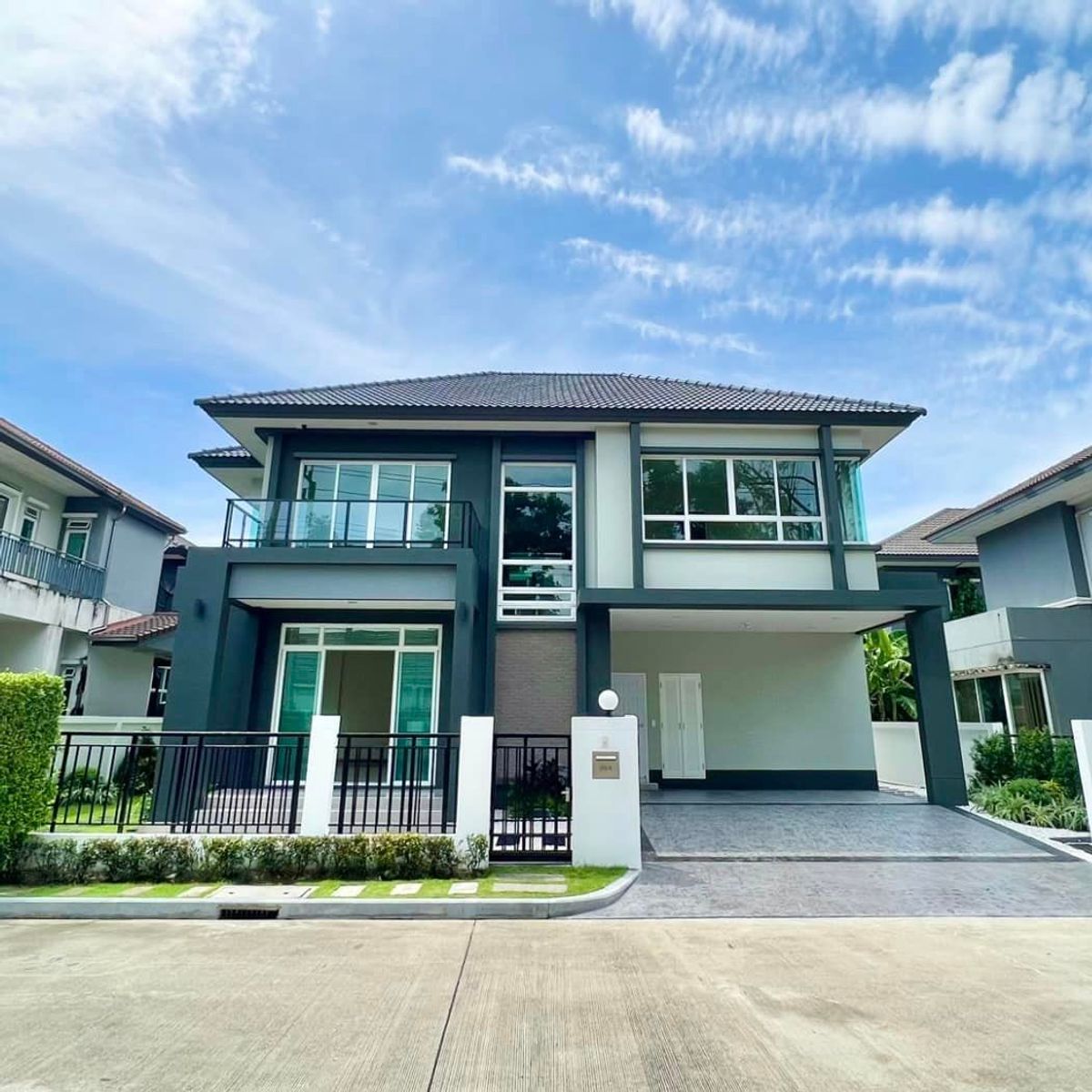 🎉🏡 บางกอกบูเลอวาร์ด ปิ่นเกล้า เพชรเกษม! บ้านหรูรีโนเวทใหม่ทุกห้องนอนมีห้องน้ำในตัว! ✨ 🎉🏡 บางกอกบูเลอวาร์ด ปิ่นเกล้า เพชรเกษม! บ้านหรูรีโนเวทใหม่ทุกห้องนอนมีห้องน้ำในตัว! ✨