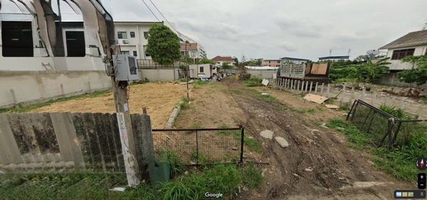 Land for Rent On Nut near BTS On Nut 1 Rai 68 sq.w Prime Location for Business Warehouse Showroom