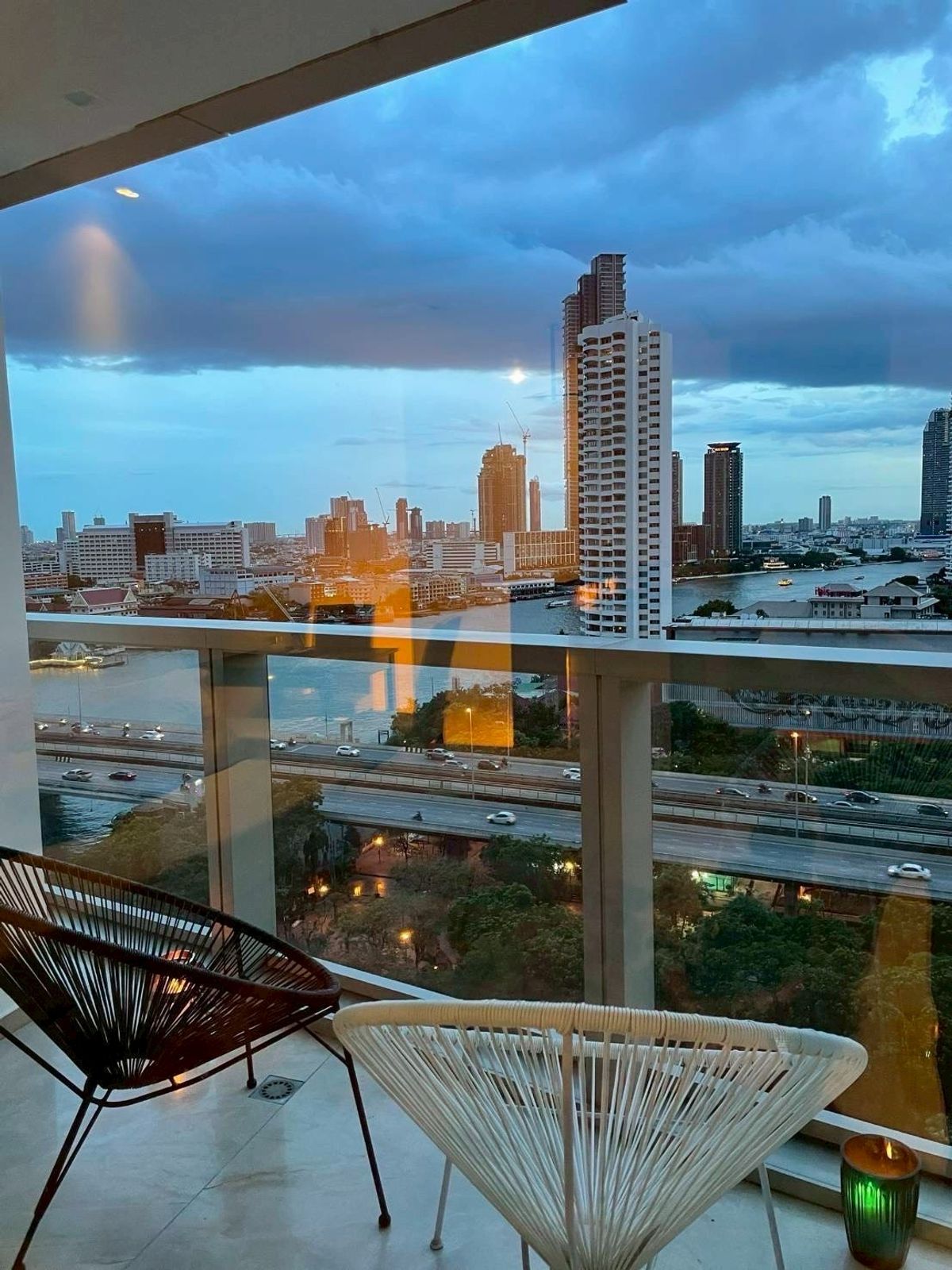 ST104 ขายคอนโด The River - ห้องมุมแต่งหรู วิวแม่น้ำ – รูปที่ 2