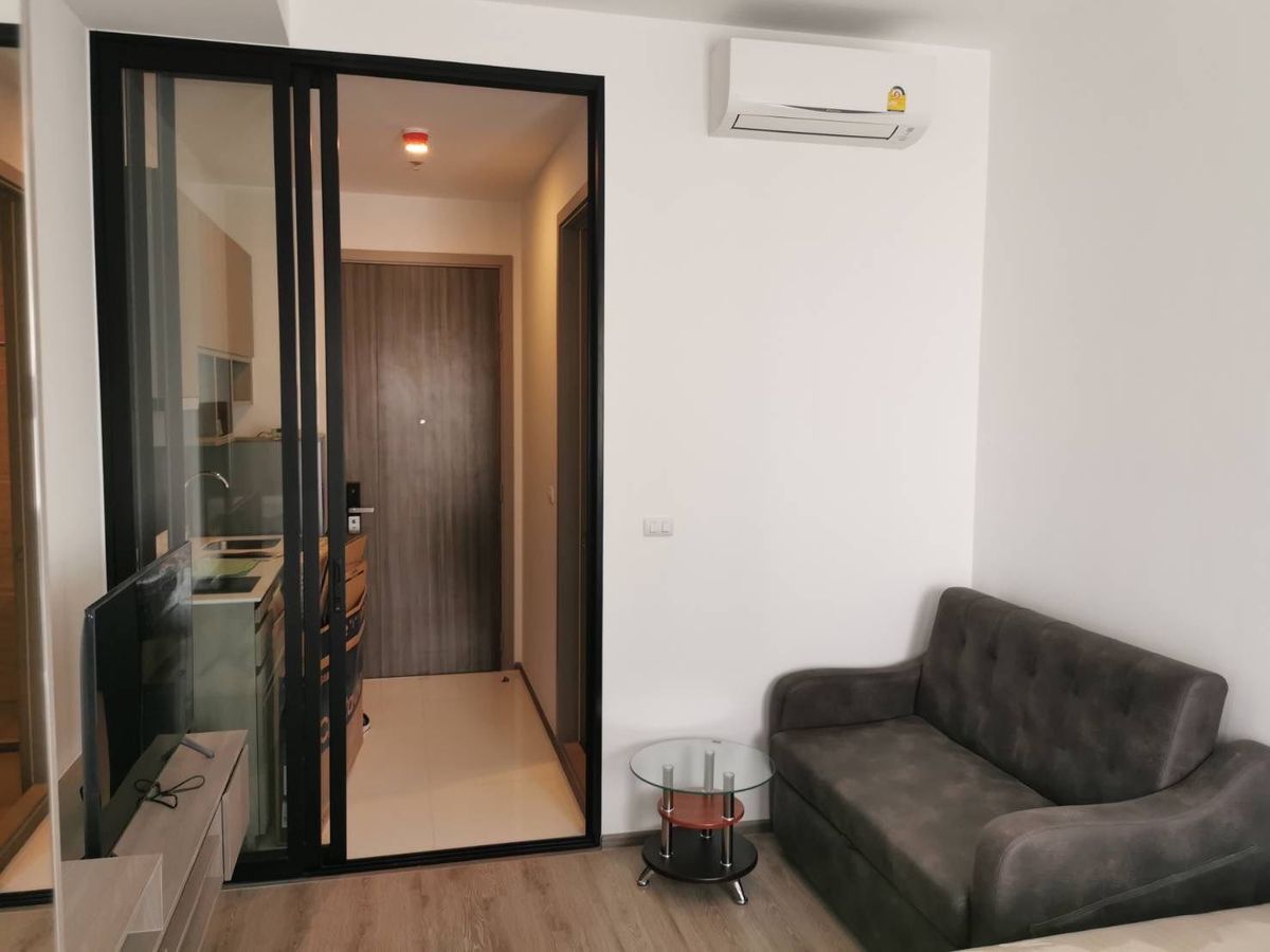 P-2738 Sell Sell Urgent! Knightsbridge Prime Onnut Condo, beautiful room, complete furniture