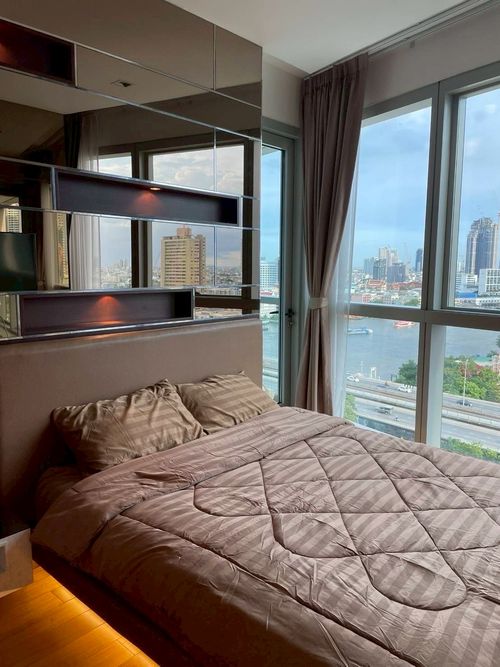 ST104 For Sale! Luxury Corner Unit at The River
