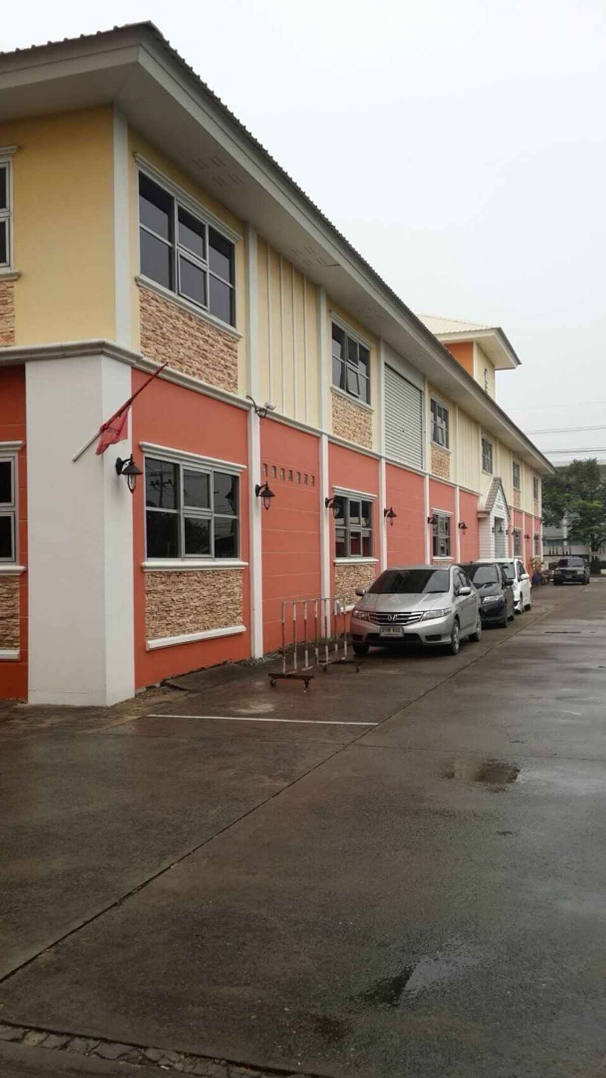 Small factory warehouse Small factory warehouse