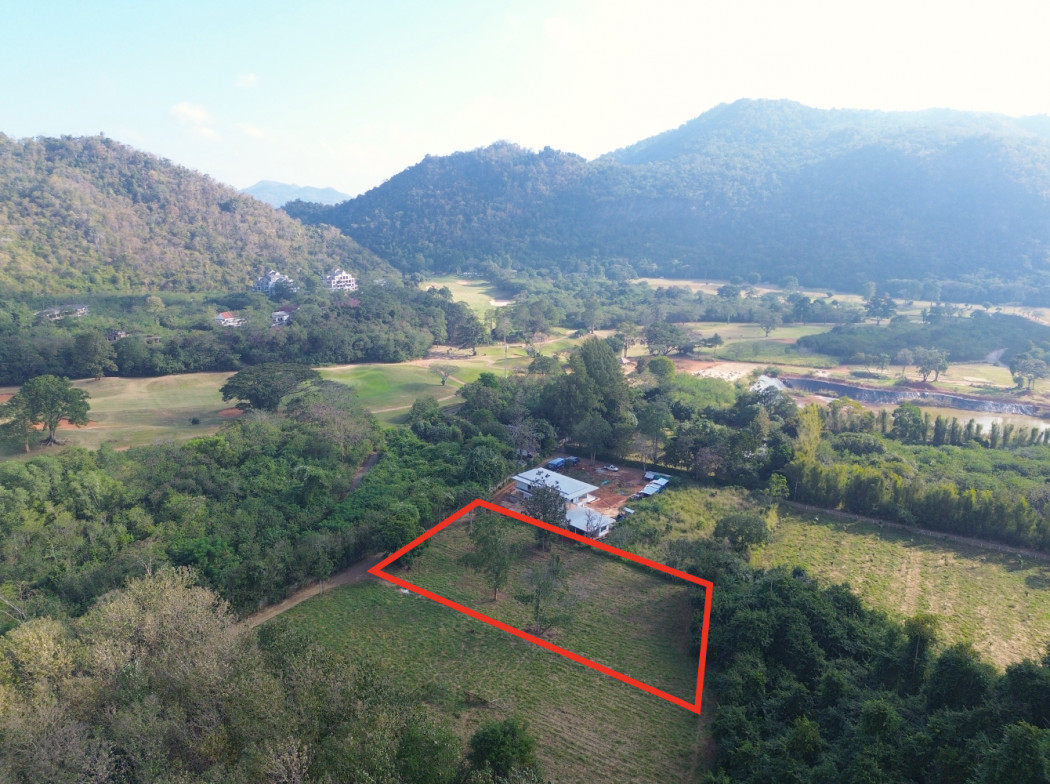 Land for sale in Khao Yai, Mu Si Subdistrict, Pak Chong District, 4 Rai, 1 ngan 25 sq.who. See the most beautiful mountain range. Land for sale in Khao Yai, Mu Si Subdistrict, Pak Chong District, 4 Rai, 1 ngan 25 sq.who. See the most beautiful mountain range.