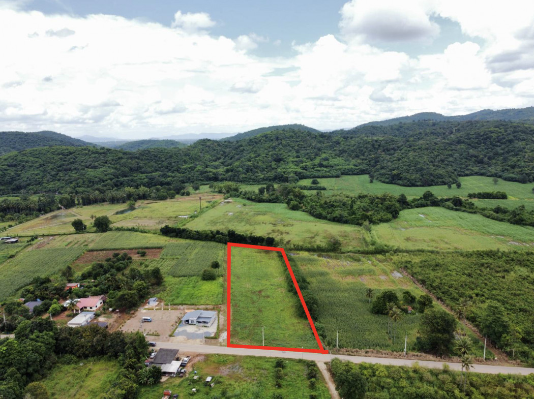 Khao Yai Land for sale, Pig Si Subdistrict, Pak Chong District, 5 Rai, Dee Road, beautiful view, great value. Khao Yai Land for sale, Pig Si Subdistrict, Pak Chong District, 5 Rai, Dee Road, beautiful view, great value.